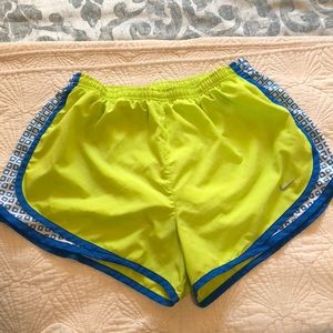 Nike running short